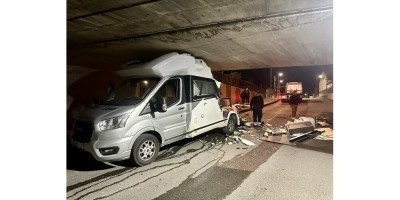 camping-car encastré pont.jpg