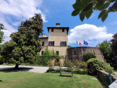 La Manta chateau.jpg